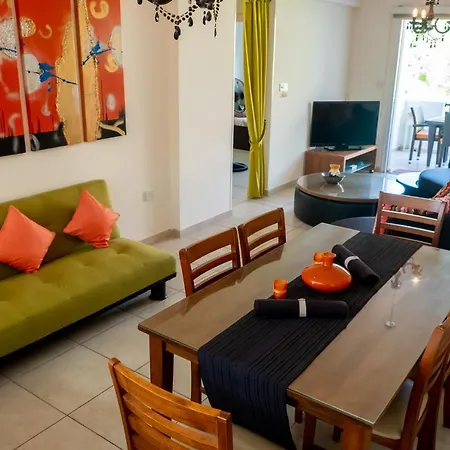 Apartmán Stylish 2 Bedroom In Pegia *