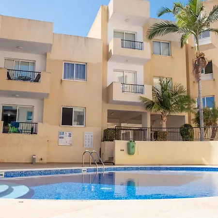 Stylish 2 Bedroom In Pegia *