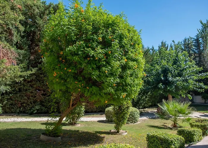 Stylish 2 Bedroom In Pegia Apartament